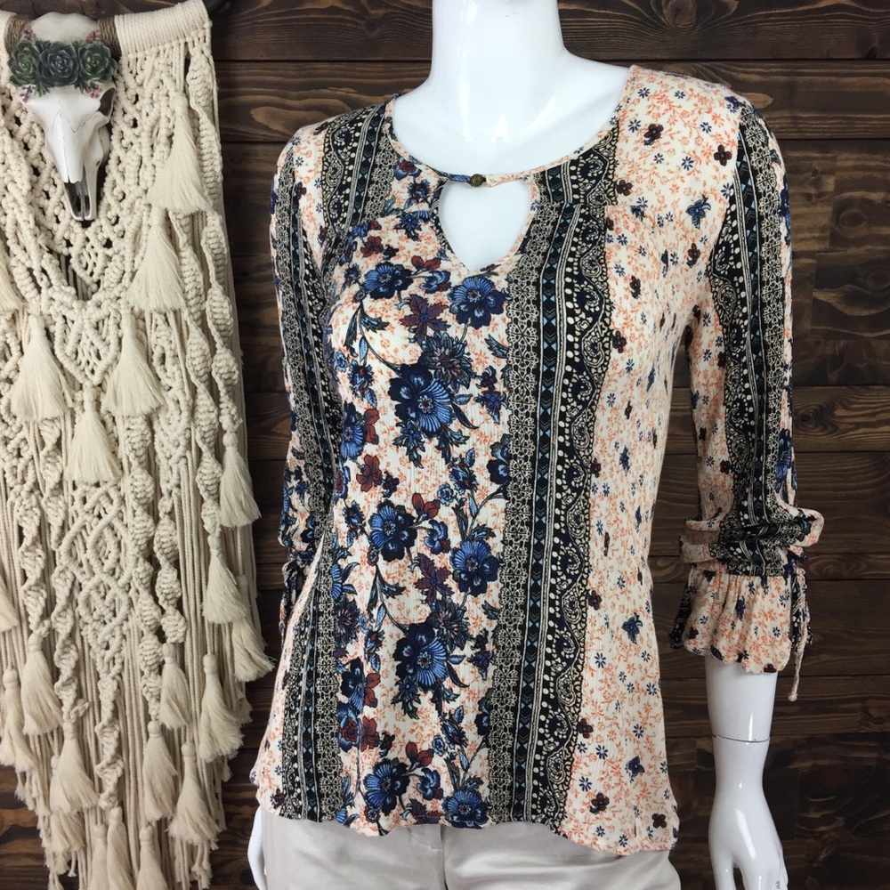 Love Riche | Striped Floral Boho Keyhole Ruffle Blouse‎ - Picture 3 of 6